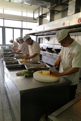 后勤餐飲管理部舉辦系列廚藝競賽，提升餐飲服務質量